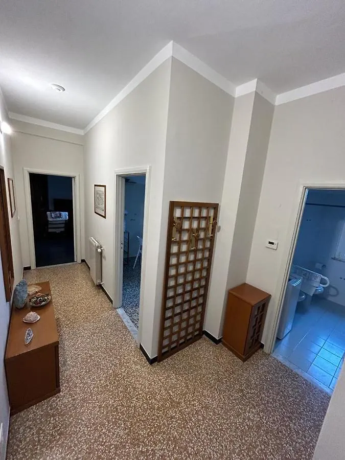 La Casa Di John Apartment Finale Ligure