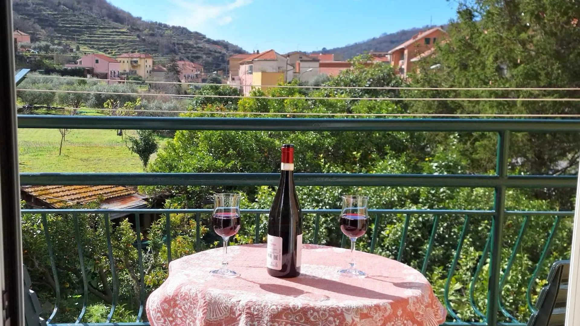 La Casa Di John Apartment Finale Ligure